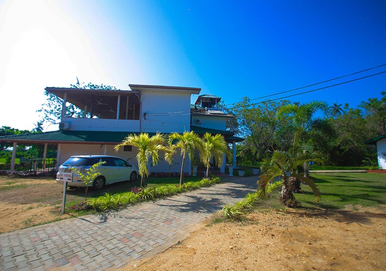Birdsong Leisure Resort ティッサマハーラーマ エクステリア 写真