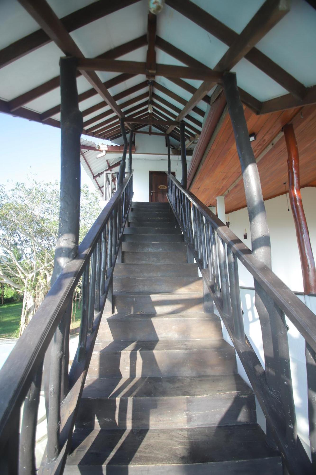 Birdsong Leisure Resort ティッサマハーラーマ エクステリア 写真